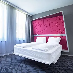 Magic Xhibition - Self-service-hotel Bergen